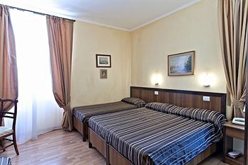 Trastevere Hotel Cisterna Rome Exterior photo